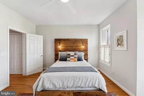 718 12th St NE, Washington, DC 20002 photo 17