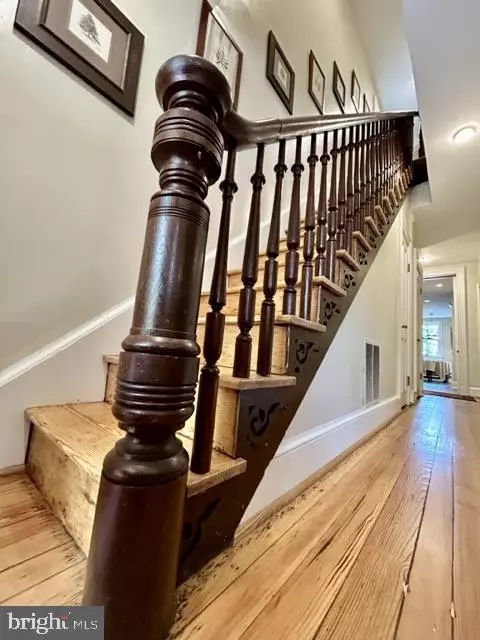 Entry Way - 426 11th St SE, Washington, DC 20003 photo 6 of 10