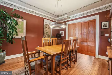 Dining - 426 11th St SE, Washington, DC 20003 photo 3 of 3