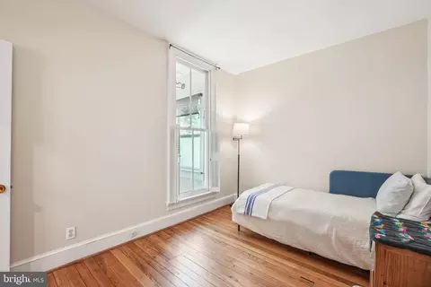 Bedroom - 426 11th St SE, Washington, DC 20003 photo 4 of 6