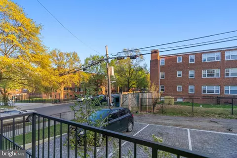 2019 M St NE #4, Washington, DC 20002 photo 25