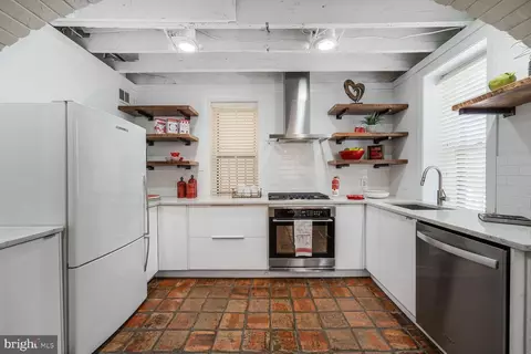 252 10th St NE, Washington, DC 20002 photo 11