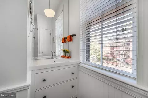 252 10th St NE, Washington, DC 20002 photo 19