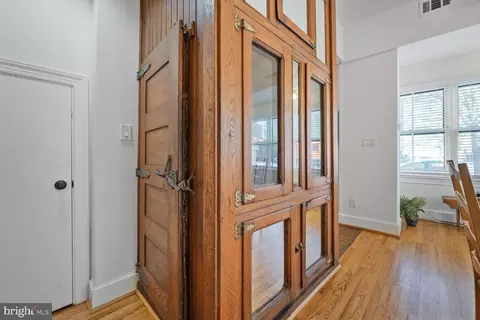 252 10th St NE, Washington, DC 20002 photo 8