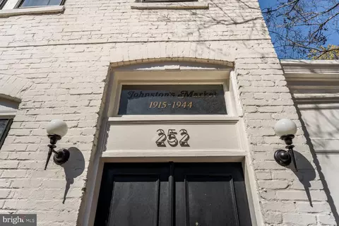 252 10th St NE, Washington, DC 20002 photo 3