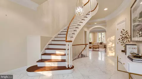 Entry Way - 4813 Kemble Place Nw NW, Washington, DC 20007 photo 1 of 4