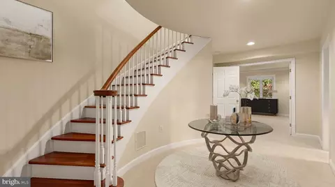 Entry Way - 4813 Kemble Place Nw NW, Washington, DC 20007 photo 4 of 4