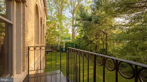 Exterior - 4813 Kemble Place Nw NW, Washington, DC 20007 photo 3 of 6