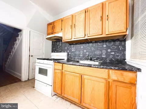 Entry Way - 711 Florida Ave NE, Washington, DC 20002 photo 5 of 7