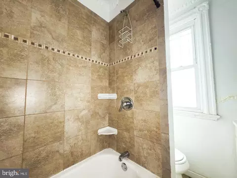 Bath - 711 Florida Ave NE, Washington, DC 20002 photo 2 of 6