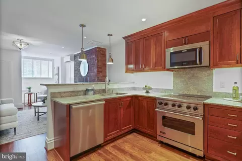 3311 P St NW, Washington, DC 20007 photo 23