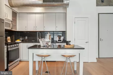 2301 Champlain St NW #412, Washington, DC 20009 photo 3