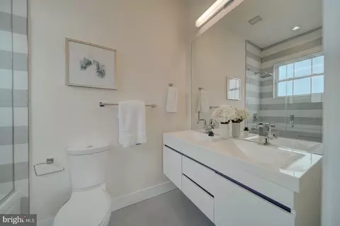 1209 Oates St NE #2, Washington, DC 20002 photo 32