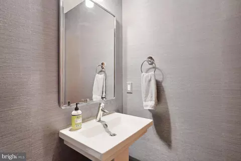 2351 Champlain St NW #P3, Washington, DC 20009 photo 10