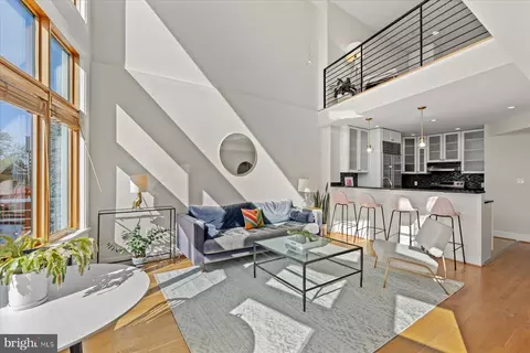 1418 11th St NW #4, Washington, DC 20001