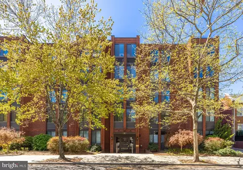 1318 22nd St NW #304, Washington, DC 20037
