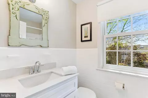 3568 Appleton St NW, Washington, DC 20008 photo 35
