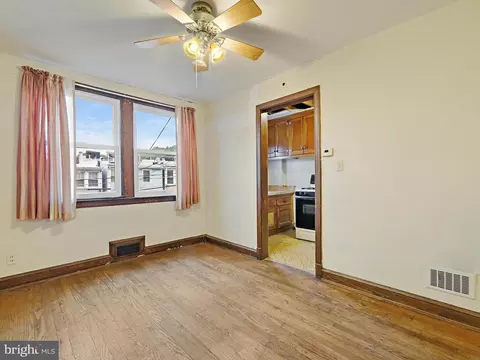 1742 Lyman Pl NE, Washington, DC 20002 photo 3
