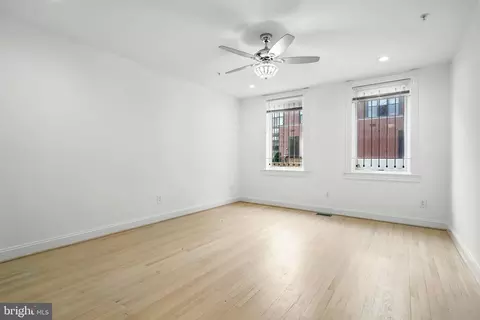 819 6th St NE, Washington, DC 20002 photo 16