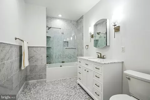 819 6th St NE, Washington, DC 20002 photo 32