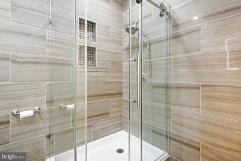 819 6th St NE, Washington, DC 20002 photo 20