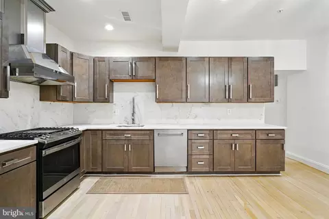 819 6th St NE, Washington, DC 20002 photo 13