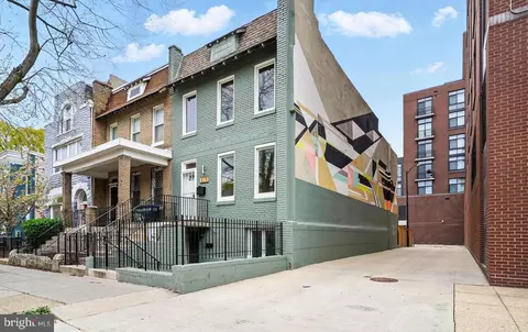 819 6th St NE, Washington, DC 20002