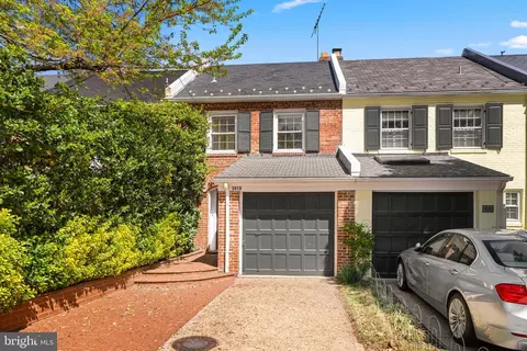 3019 Orchard Ln NW, Washington, DC 20007