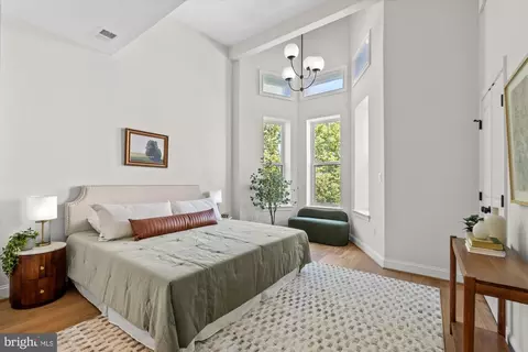 Bedroom - 608 9th St NE, Washington, DC 20002 photo 1 of 8