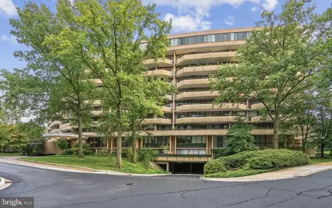 4200 Massachusetts Ave NW #1006, Washington, DC 20016