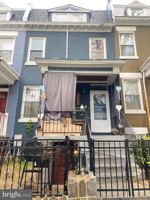 723 Harvard St NW, Washington, DC 20001