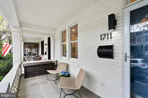 1711 Bay St SE, Washington, DC 20003 photo 4