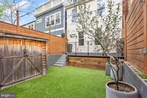 1711 Bay St SE, Washington, DC 20003 photo 39