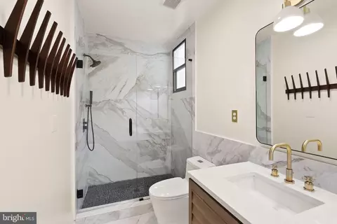 1711 Bay St SE, Washington, DC 20003 photo 25
