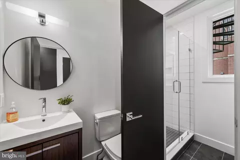 313 I NE #1, Washington, DC 20002 photo 15