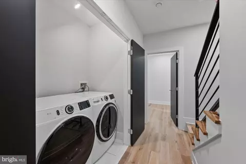 313 I NE #1, Washington, DC 20002 photo 27