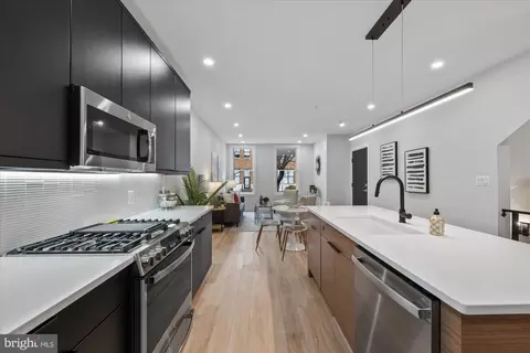 313 I NE #1, Washington, DC 20002 photo 12