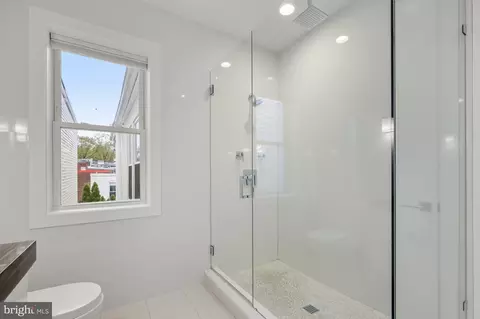 150 11th St NE, Washington, DC 20002 photo 16