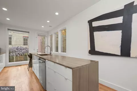 150 11th St NE, Washington, DC 20002 photo 8