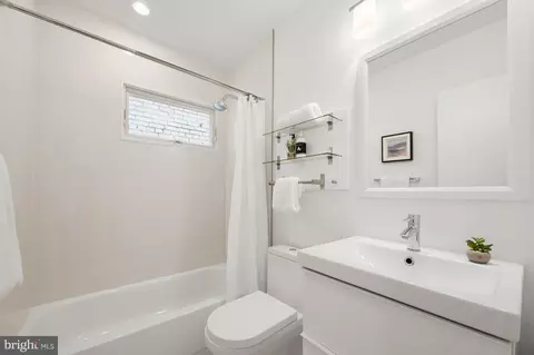 150 11th St NE, Washington, DC 20002 photo 18