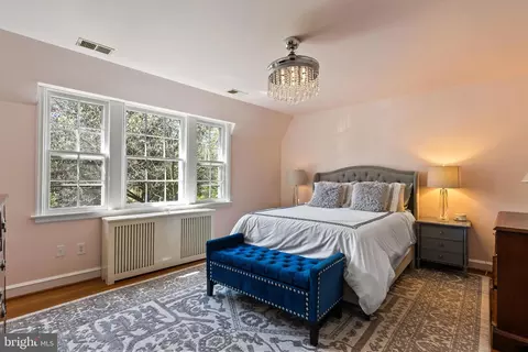 Bedroom - 1511 44th St NW, Washington, DC 20007 photo 1 of 4