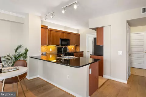 616 E Street St NW #1019, Washington, DC 20004 photo 6