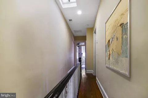 1330 35th St NW, Washington, DC 20007 photo 18
