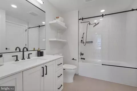 Bath - 1211 Van St SE #907, Washington, DC 20003 photo 2 of 2