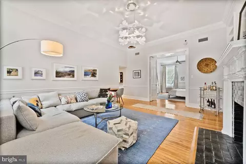 Living - 3100 N Street St NW #5, Washington, DC 20007 photo 3 of 4