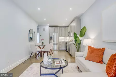 1728 D St SE, Washington, DC 20003 photo 4