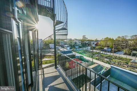 1728 D St SE, Washington, DC 20003 photo 12