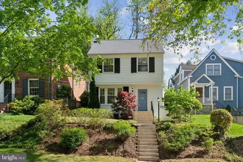 5008 Klingle St NW, Washington, DC 20016