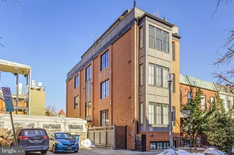 1775 Swann St NW #202, Washington, DC 20009