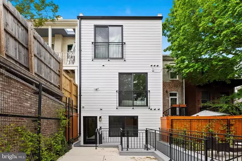 Exterior - 647 G St SE #3, Washington, DC 20003 photo 2 of 2